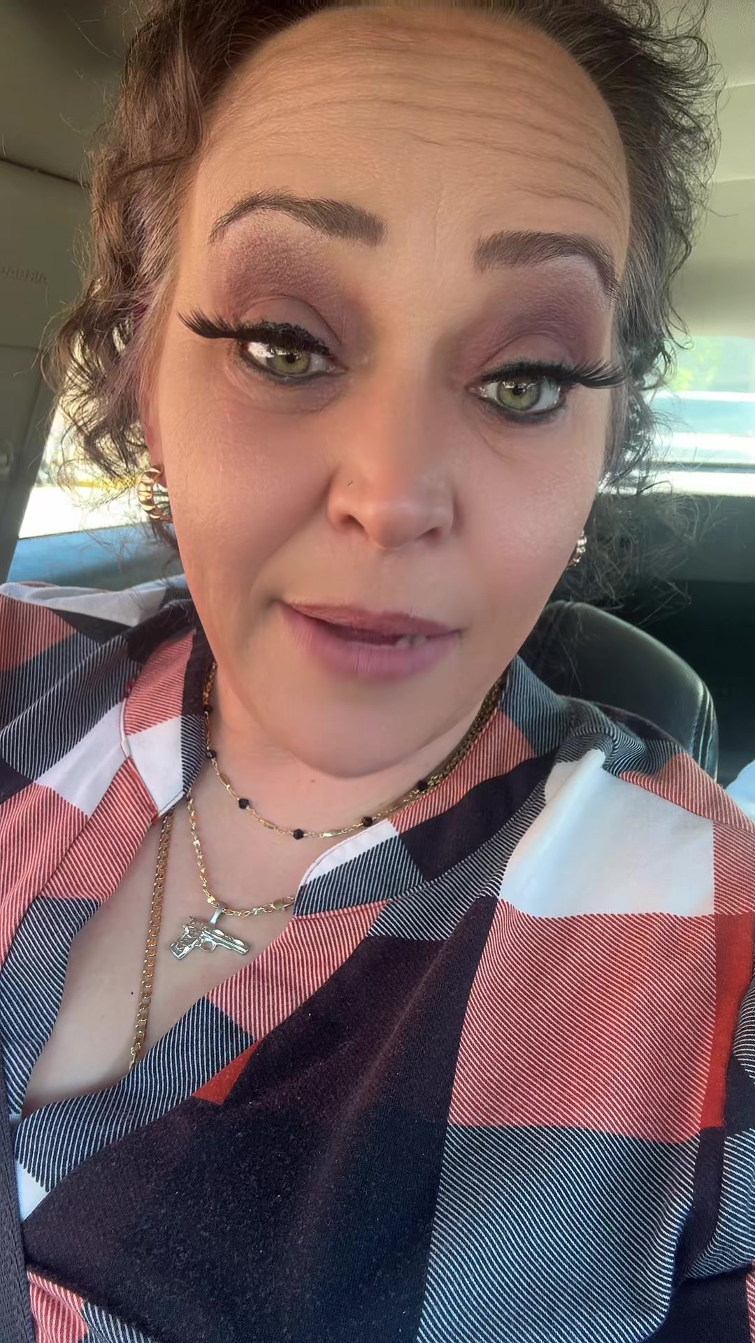 @Bee