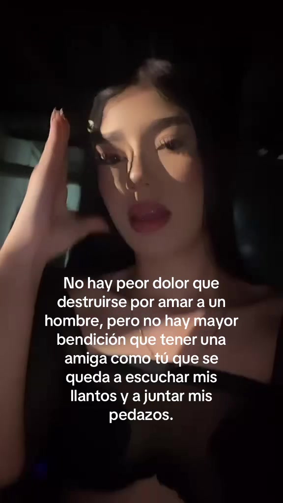 @𝓿𝒶𝓵ℯ 🍒