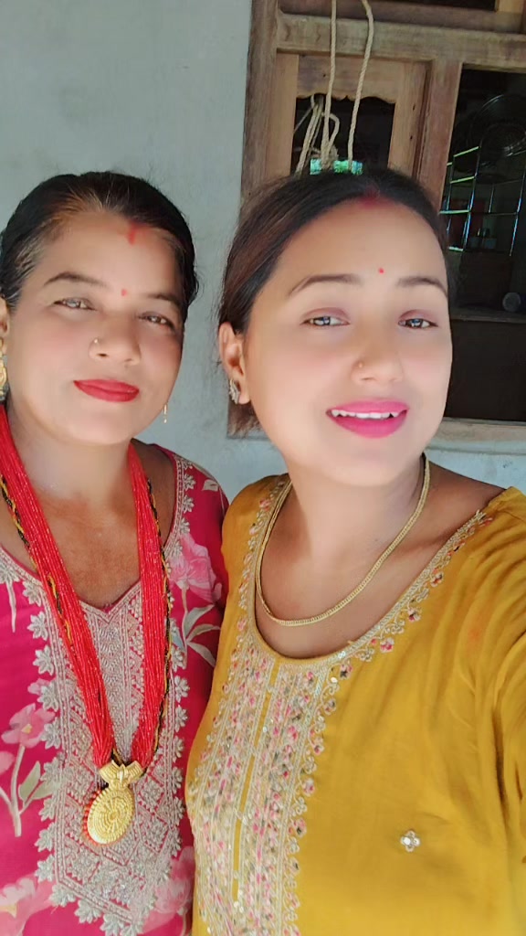 @🇳🇵☘️uma khatri🇳🇵☘️