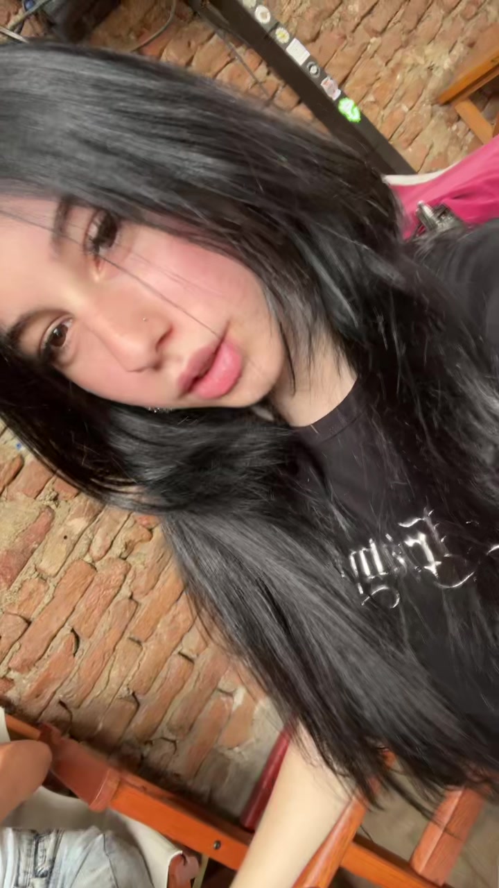 @🫦
