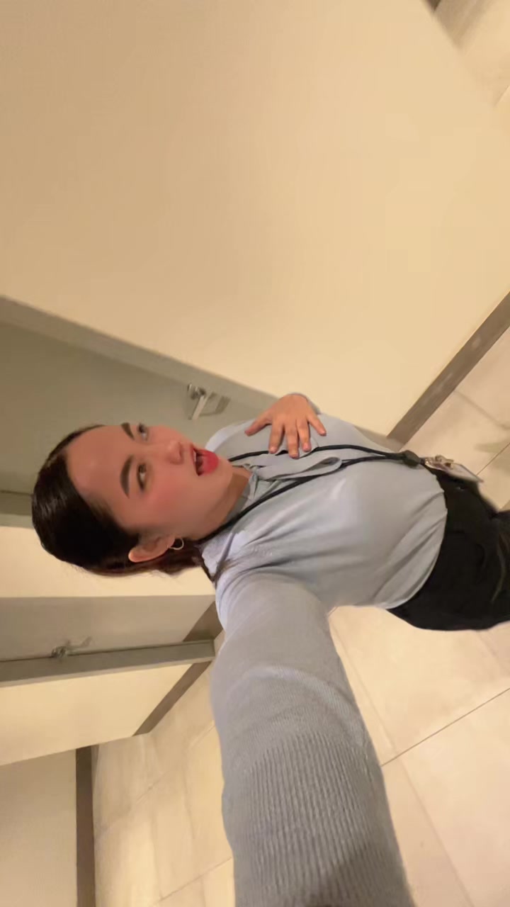 @Jlayyy