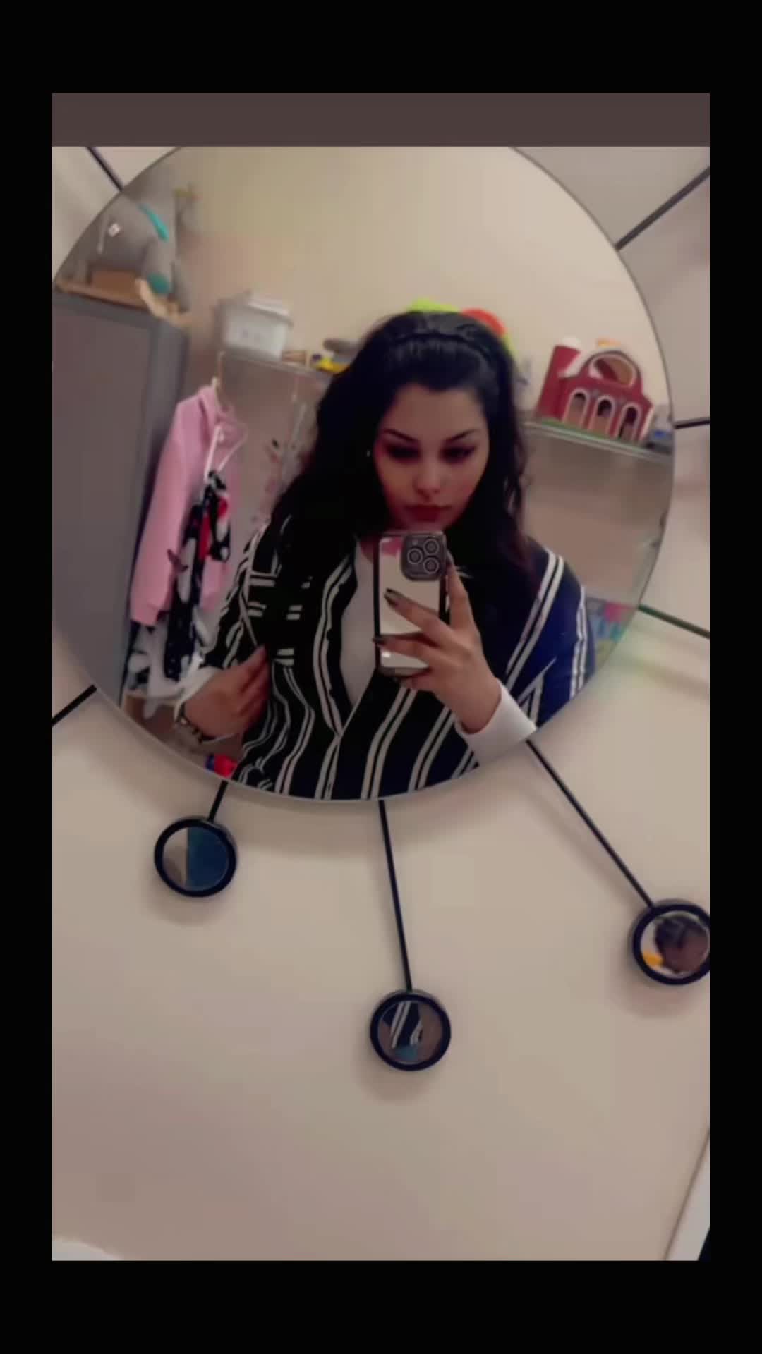 @R!$🦋