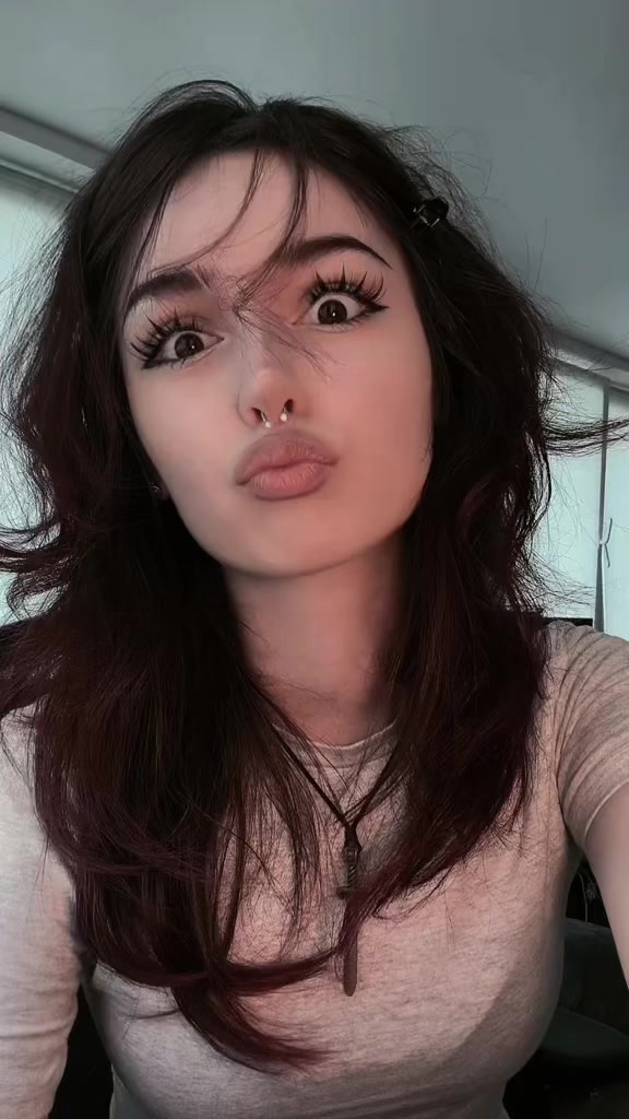 @charlotteyama0
