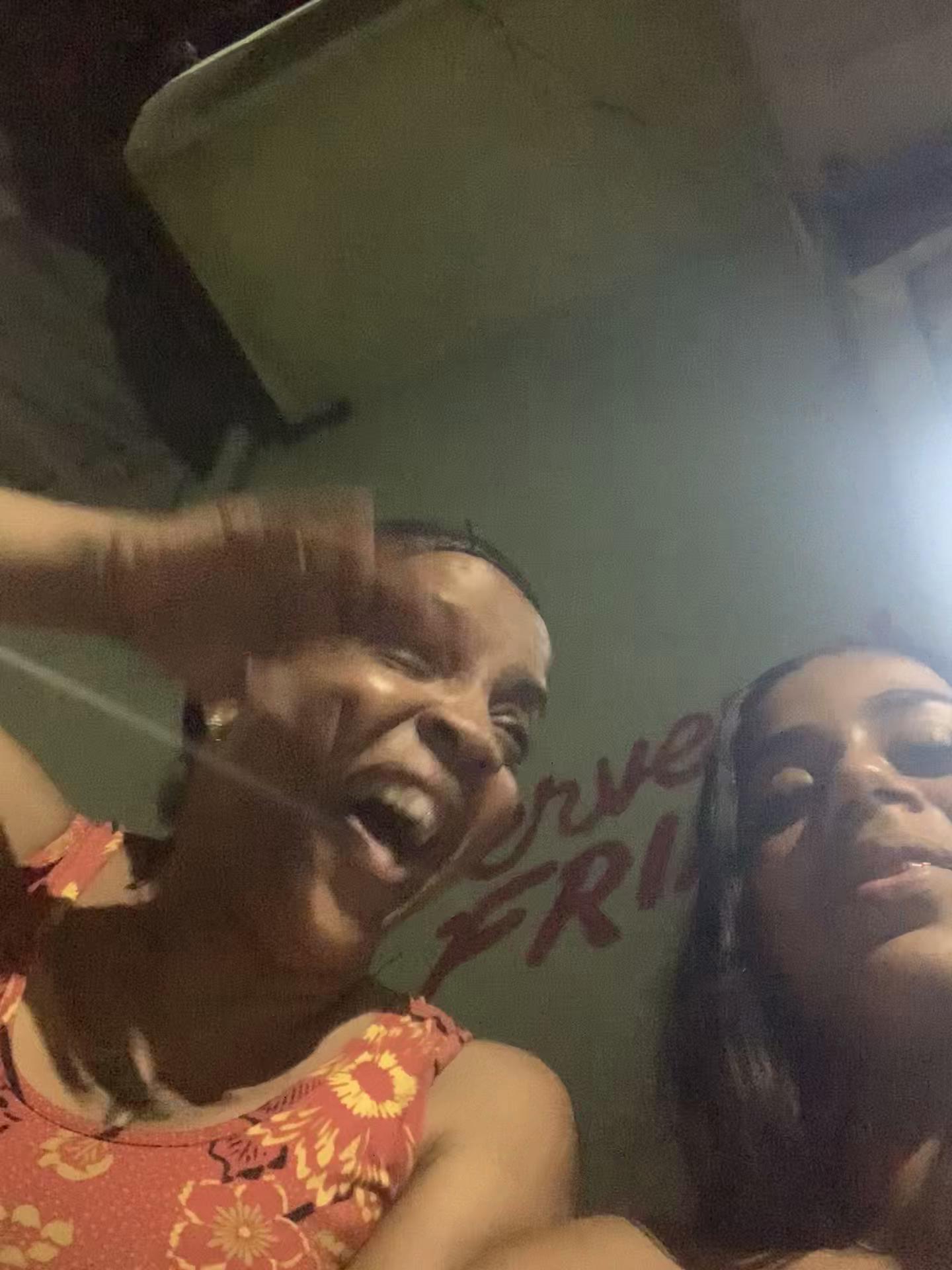 @katiellealonzo0