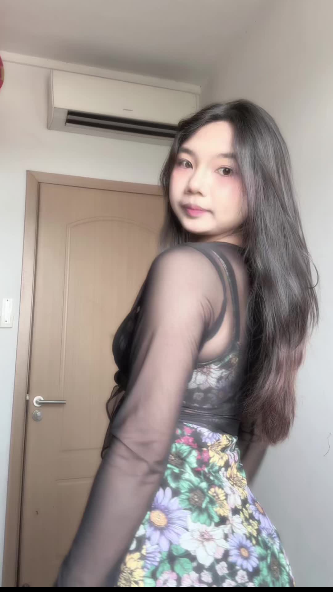 @ခင်