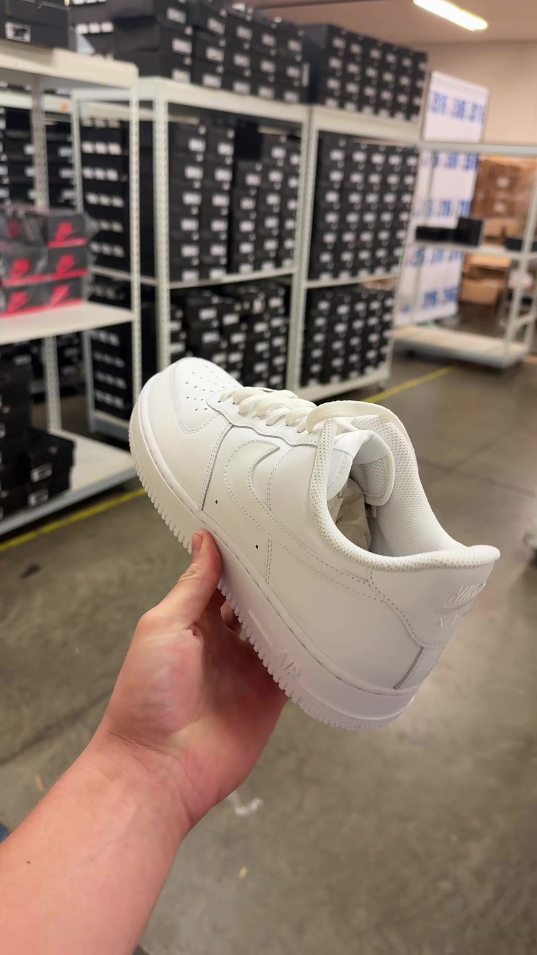 @VERIFIED SNEAKER DEALS