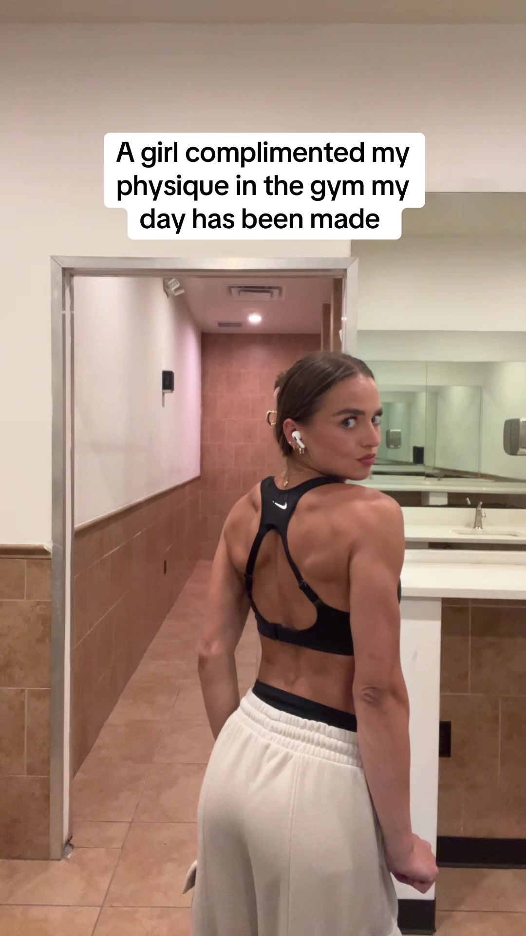 @Sophhh