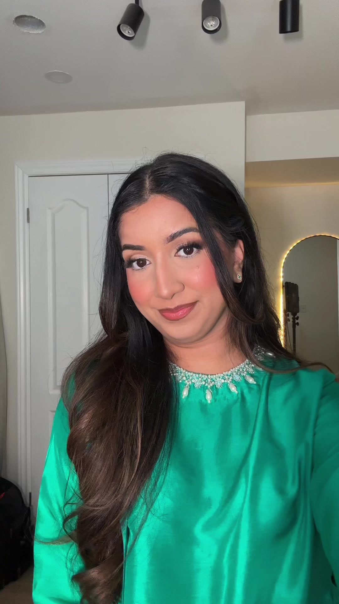 @Makeup by Murms