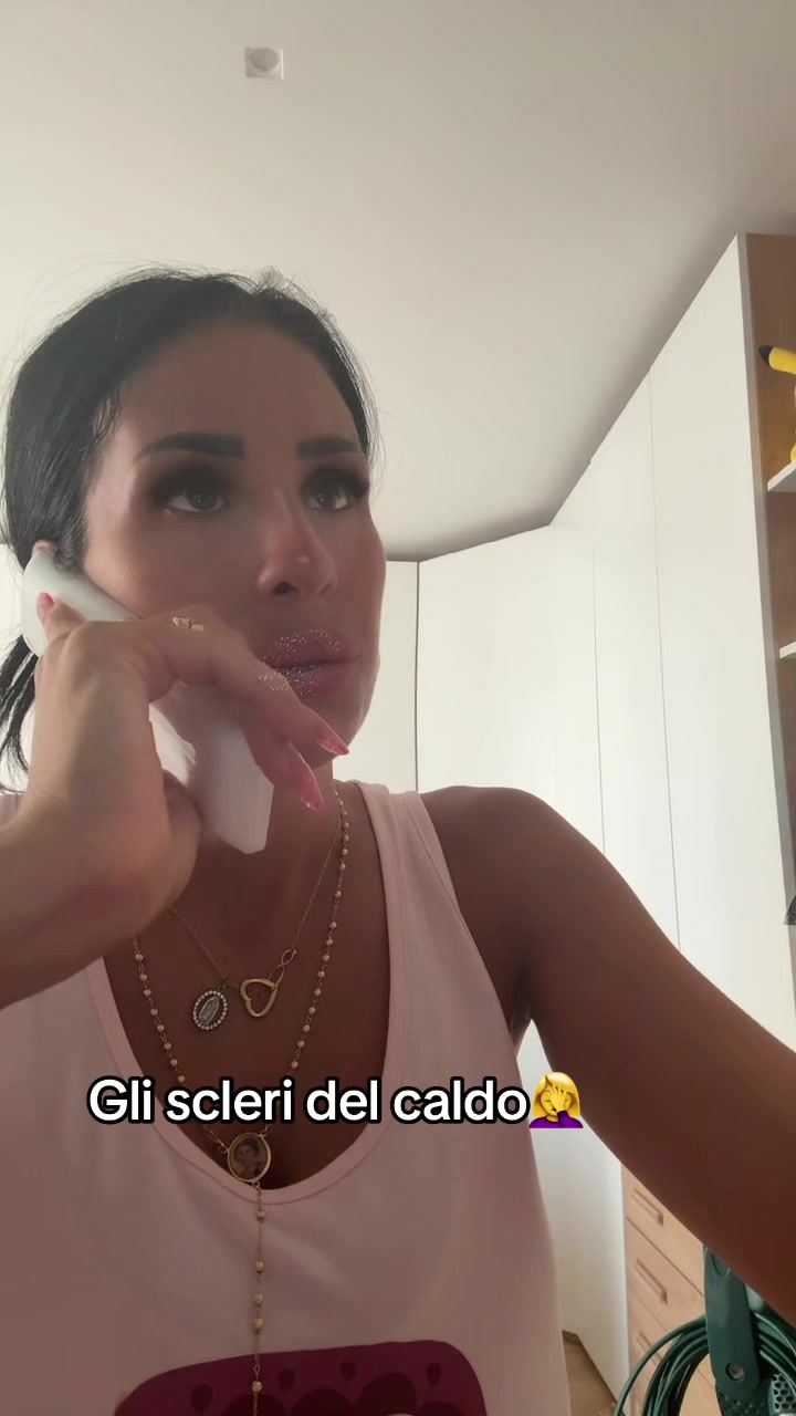 @Tonia
