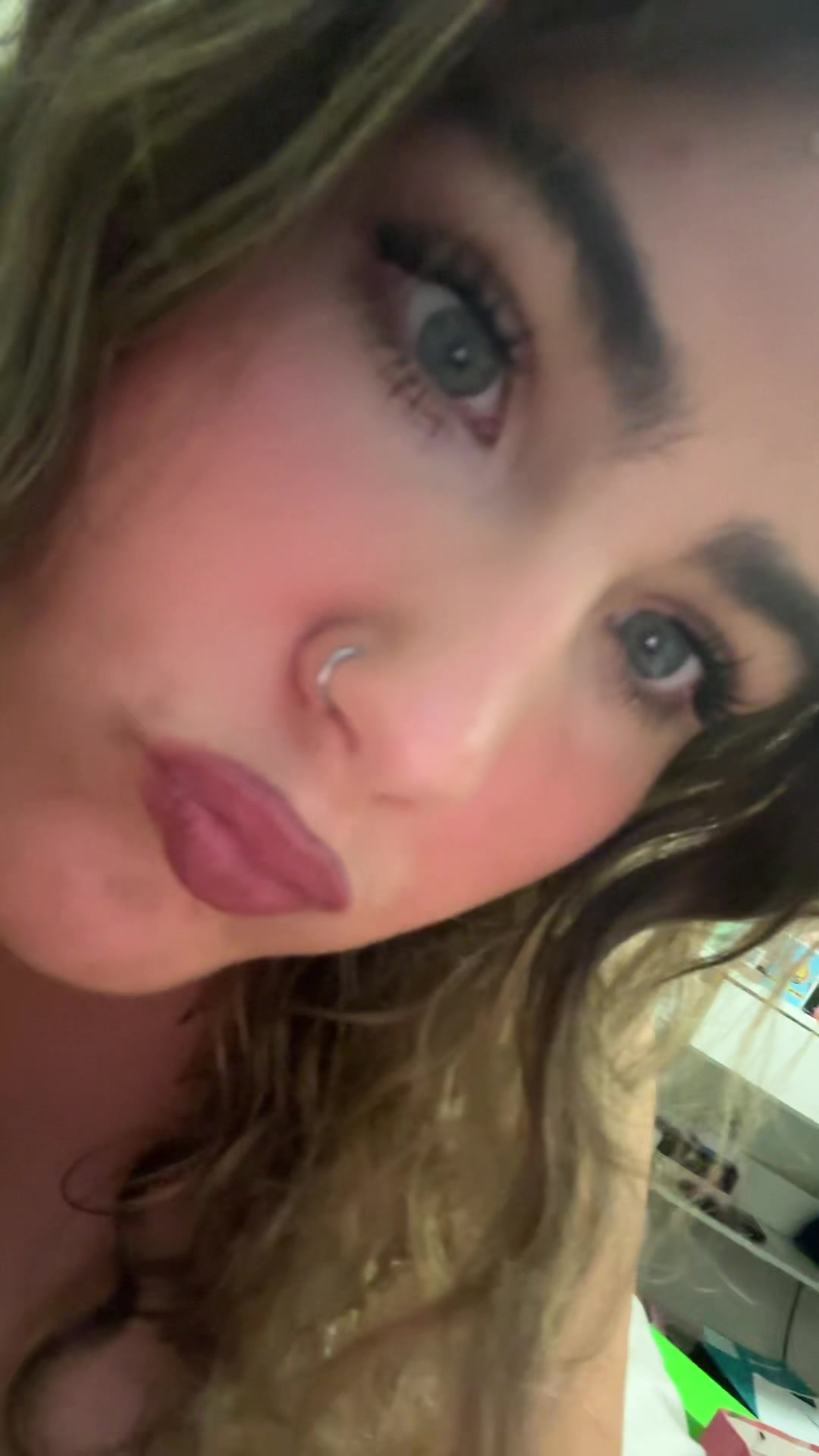 @B?
