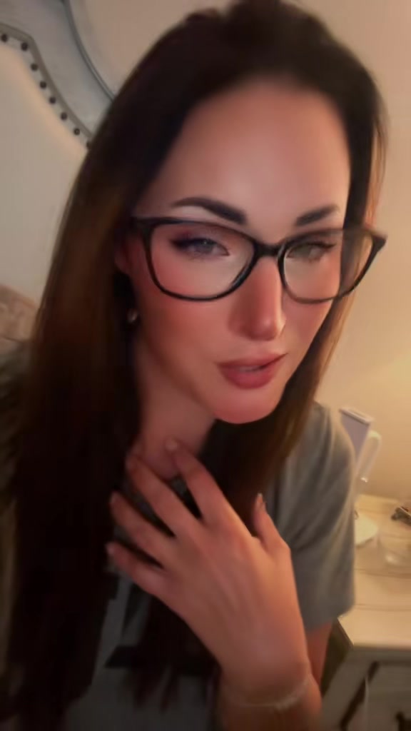 @Champagneandfries