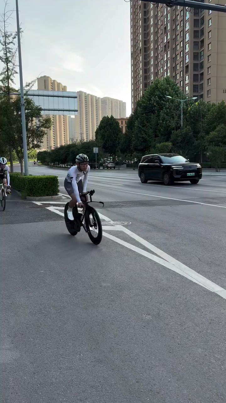 @GIF.