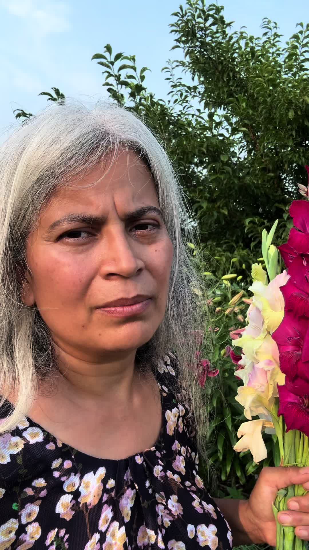 @आमा र जग्गुदिदी