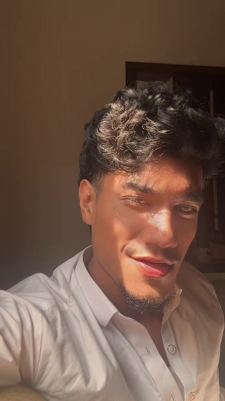 @𝐌𝐞𝐞𝐫𝐚𝐧🕊️