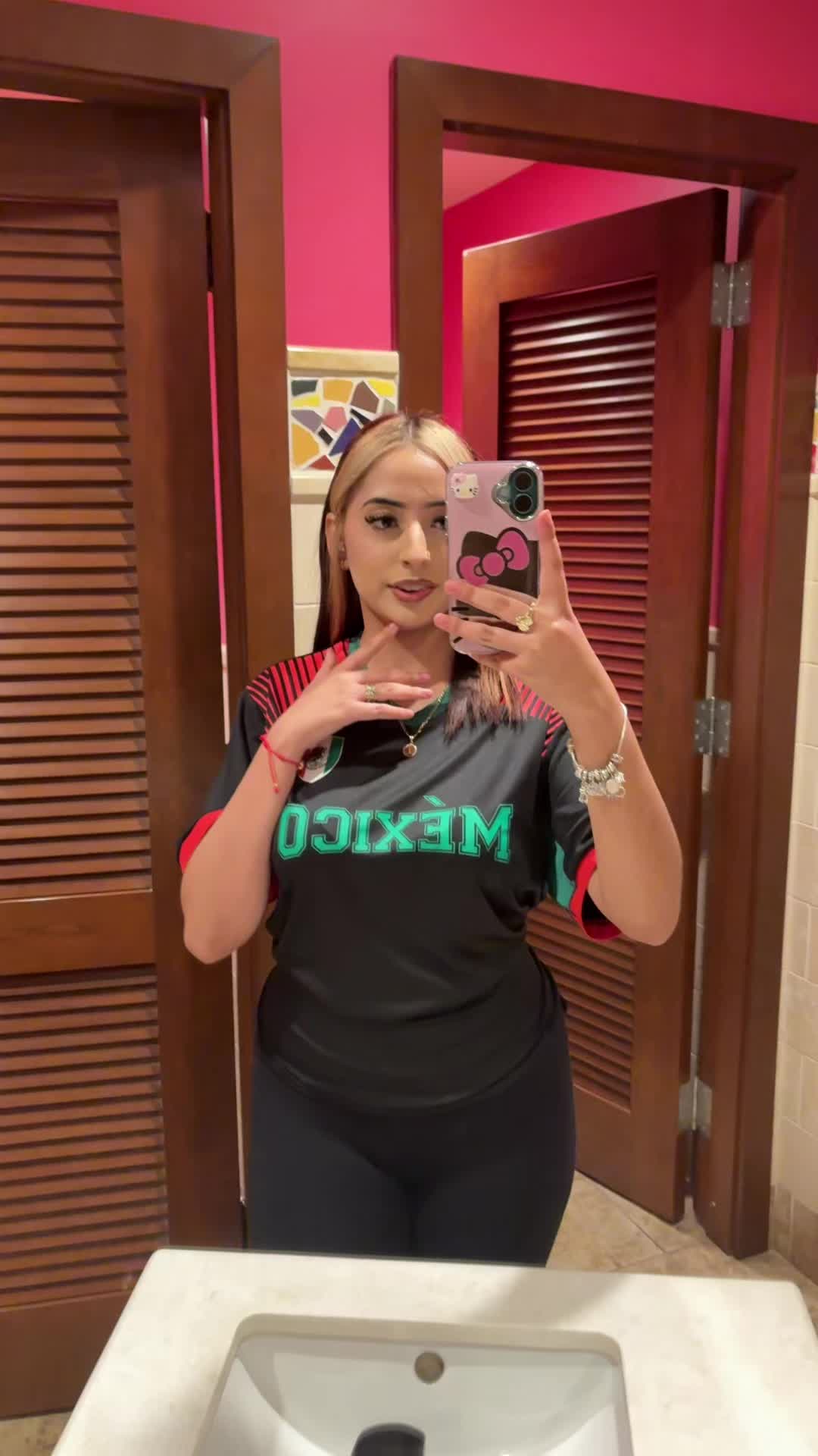 @lamexicanitakarina