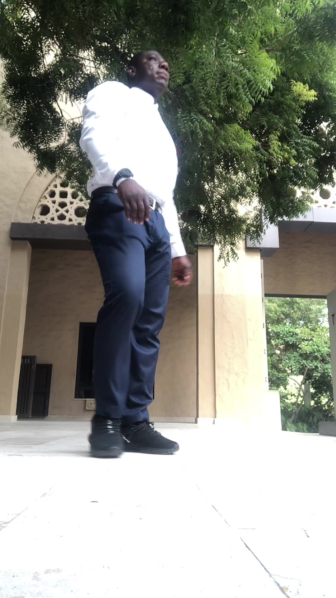 @Bismarck🇬🇭🇦🇪🇺🇬🇬🇧