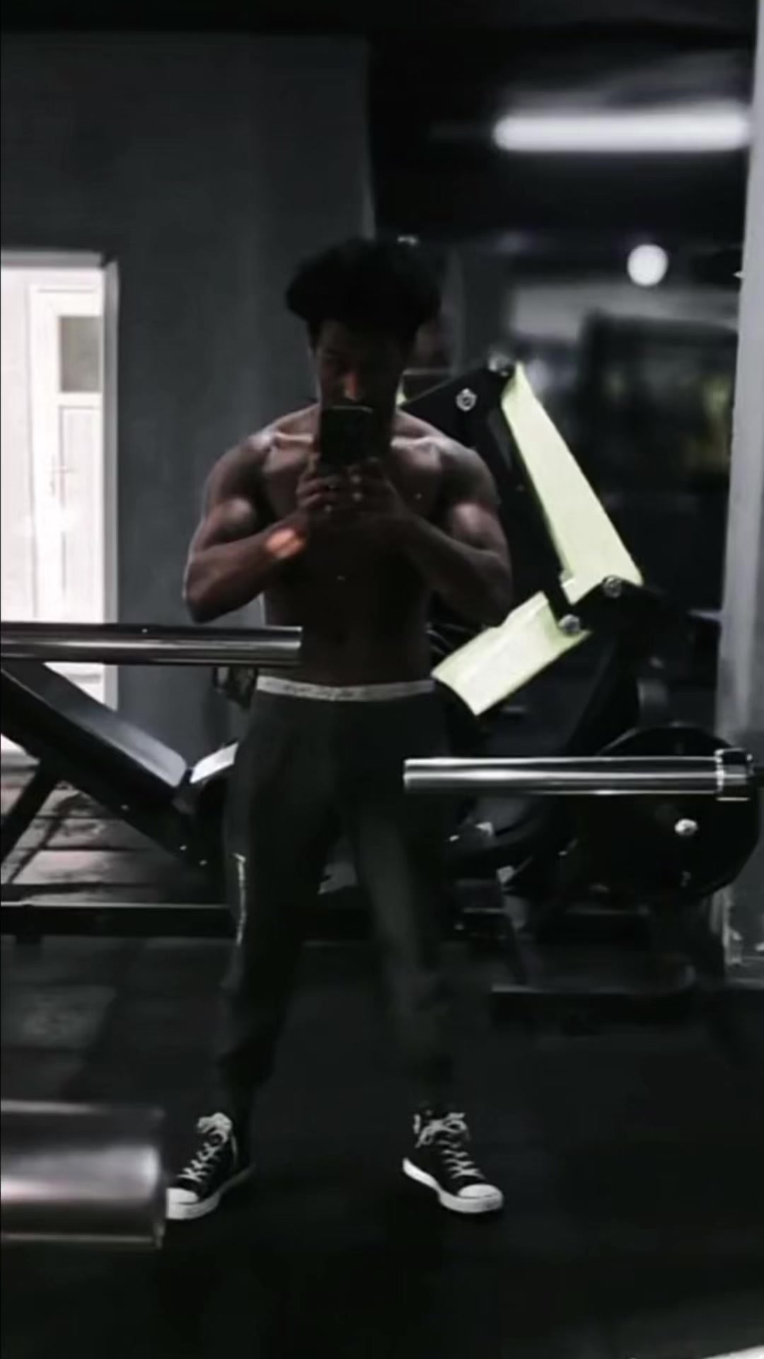 @Abdu black man Africa🏋️♀️