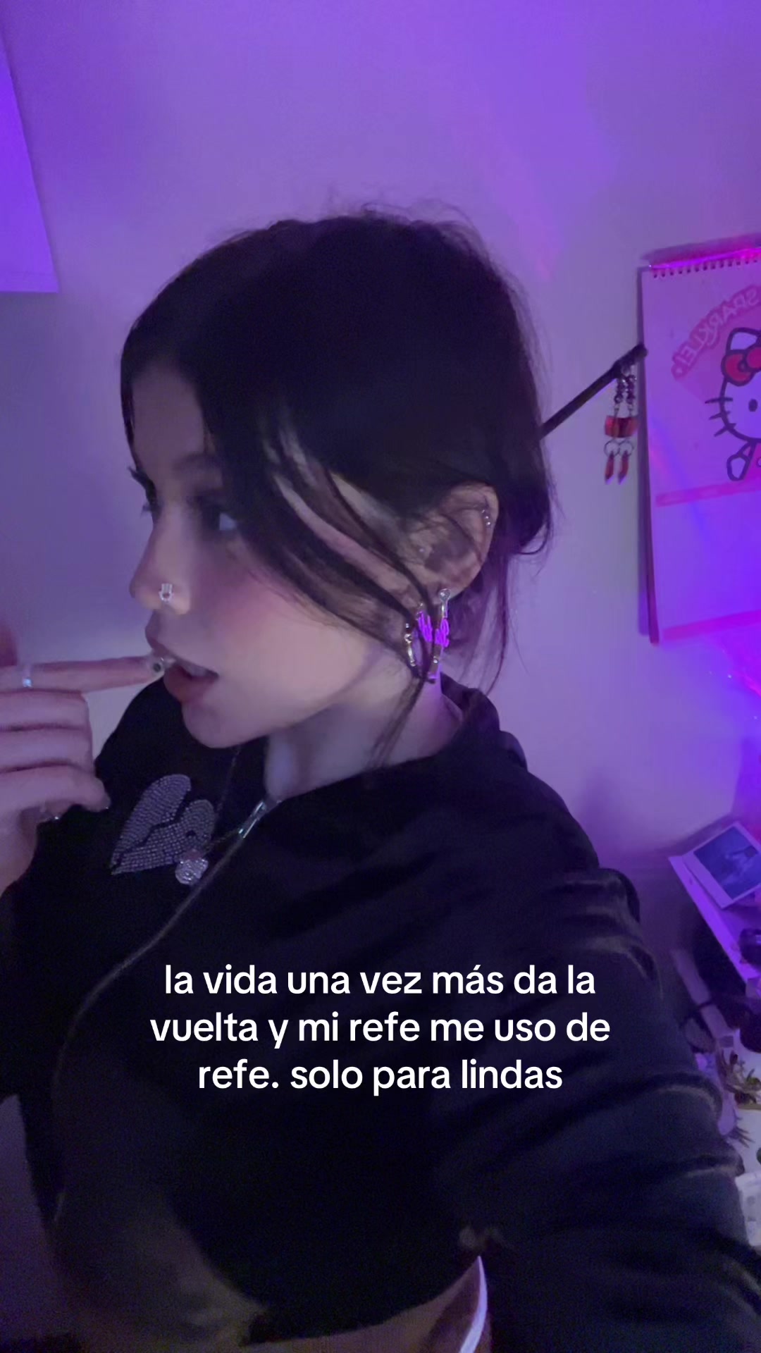 @holalola