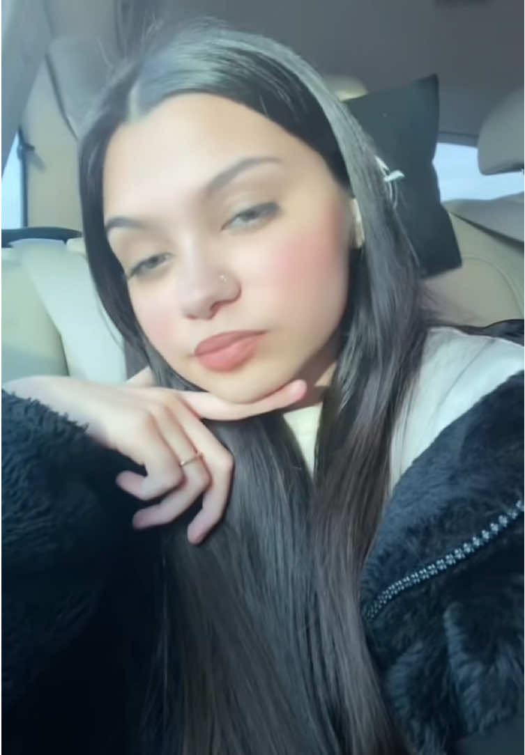 @aanch1._