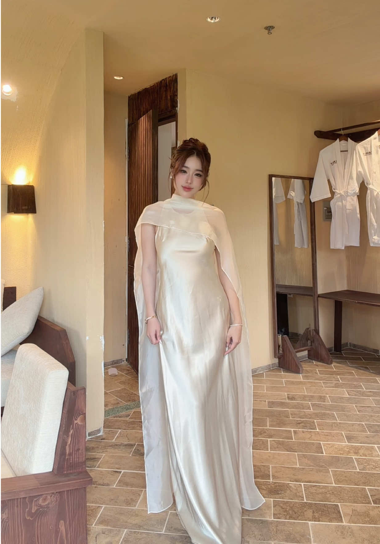 @Blingngoc (Phạm B&iacute;ch Ngọc)