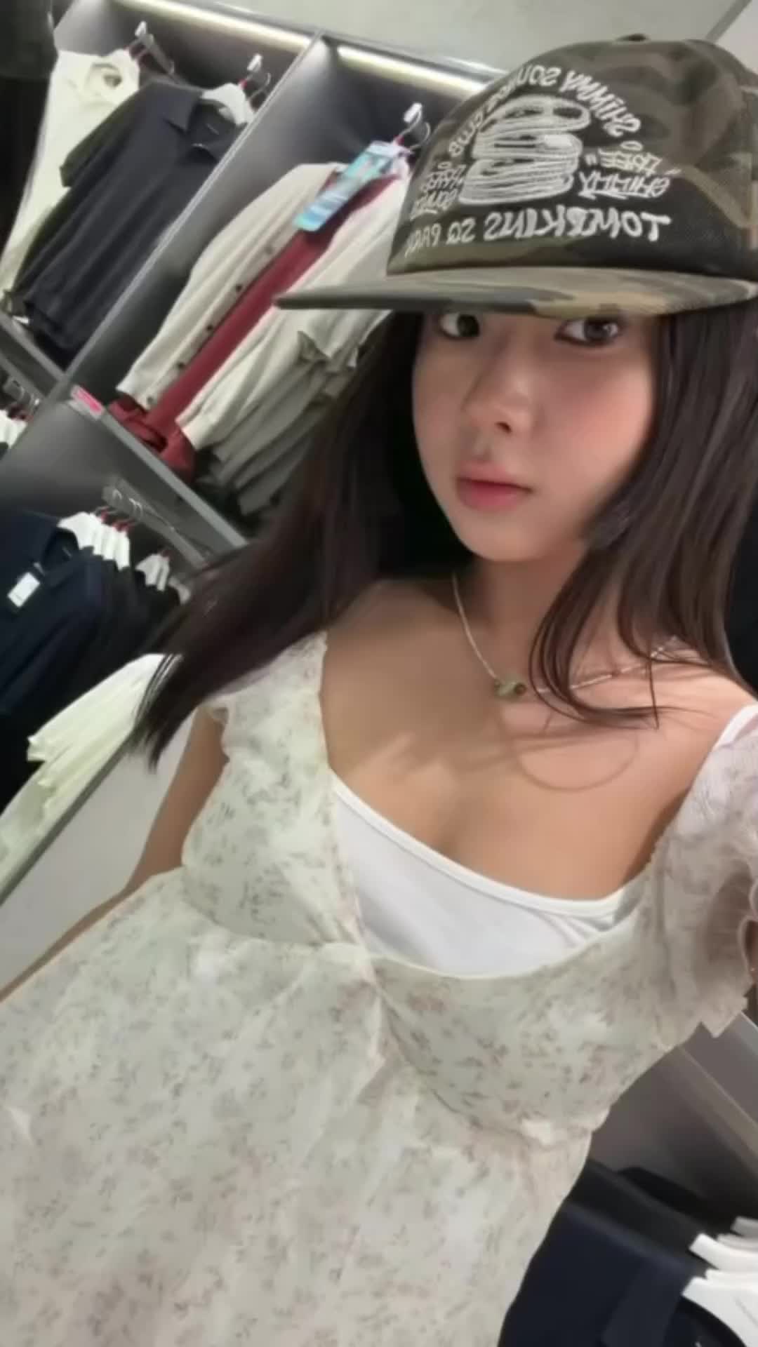 @MonicaBanHtoiLu