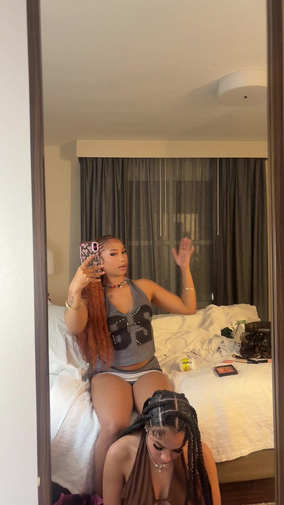 @Deonna