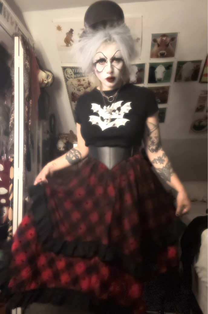 @dollygoth666