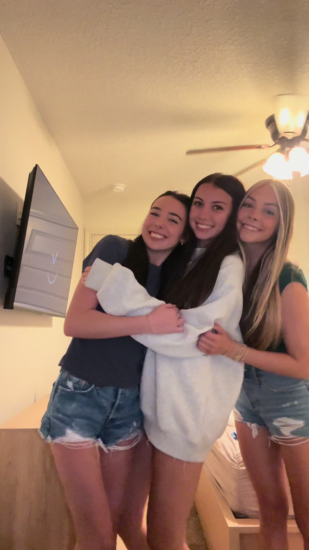 @caitlynwoods 🥰
