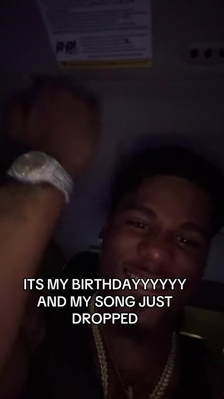 @Desean Logan-Russell🫢🫱🏾