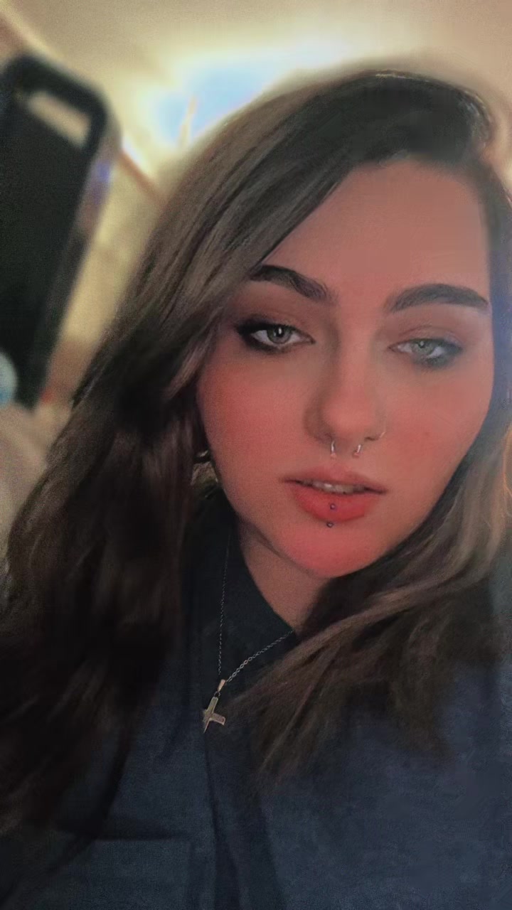 @🖤💋🌻Giggles_Baby🖤💋🌻