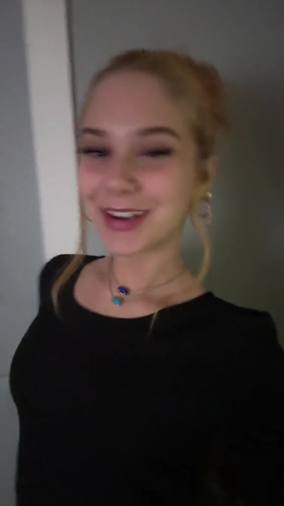 @👻