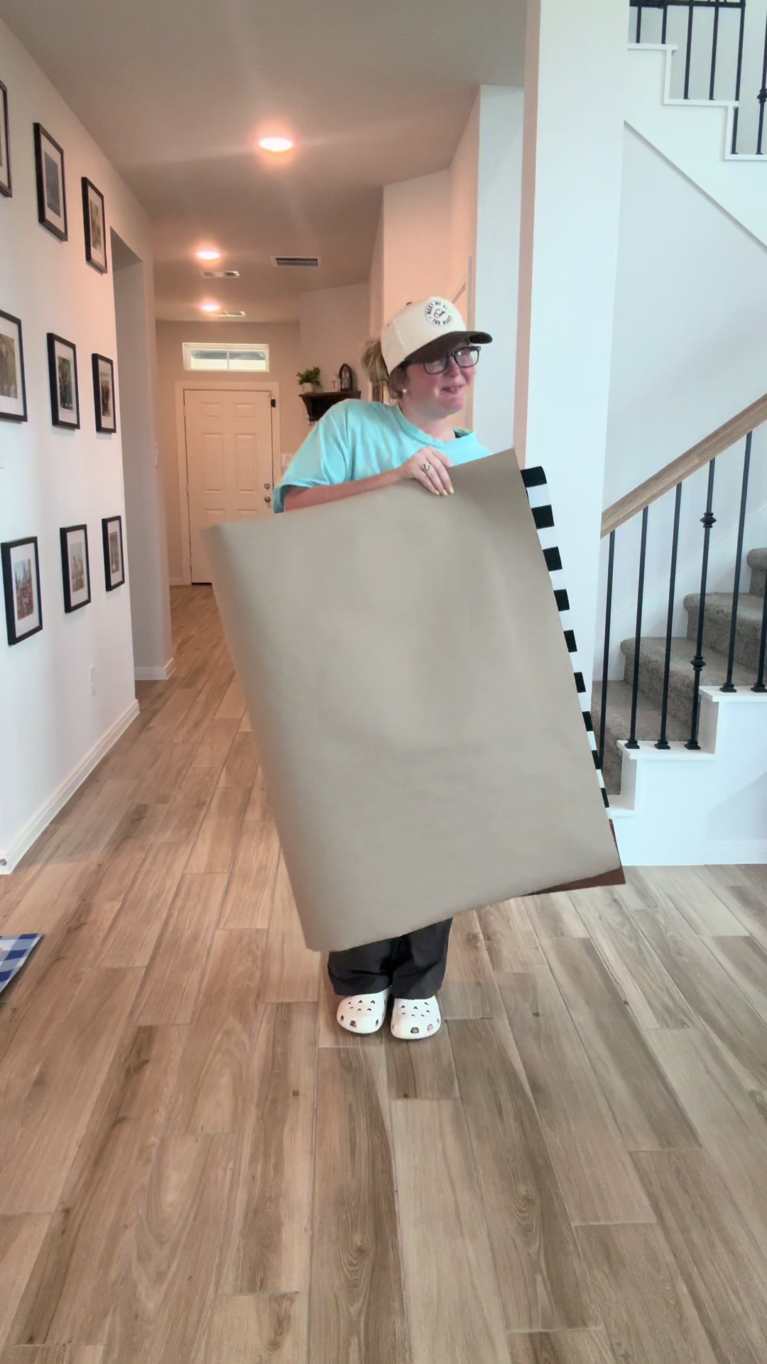 @Lindsey | Banner Artist & Mom