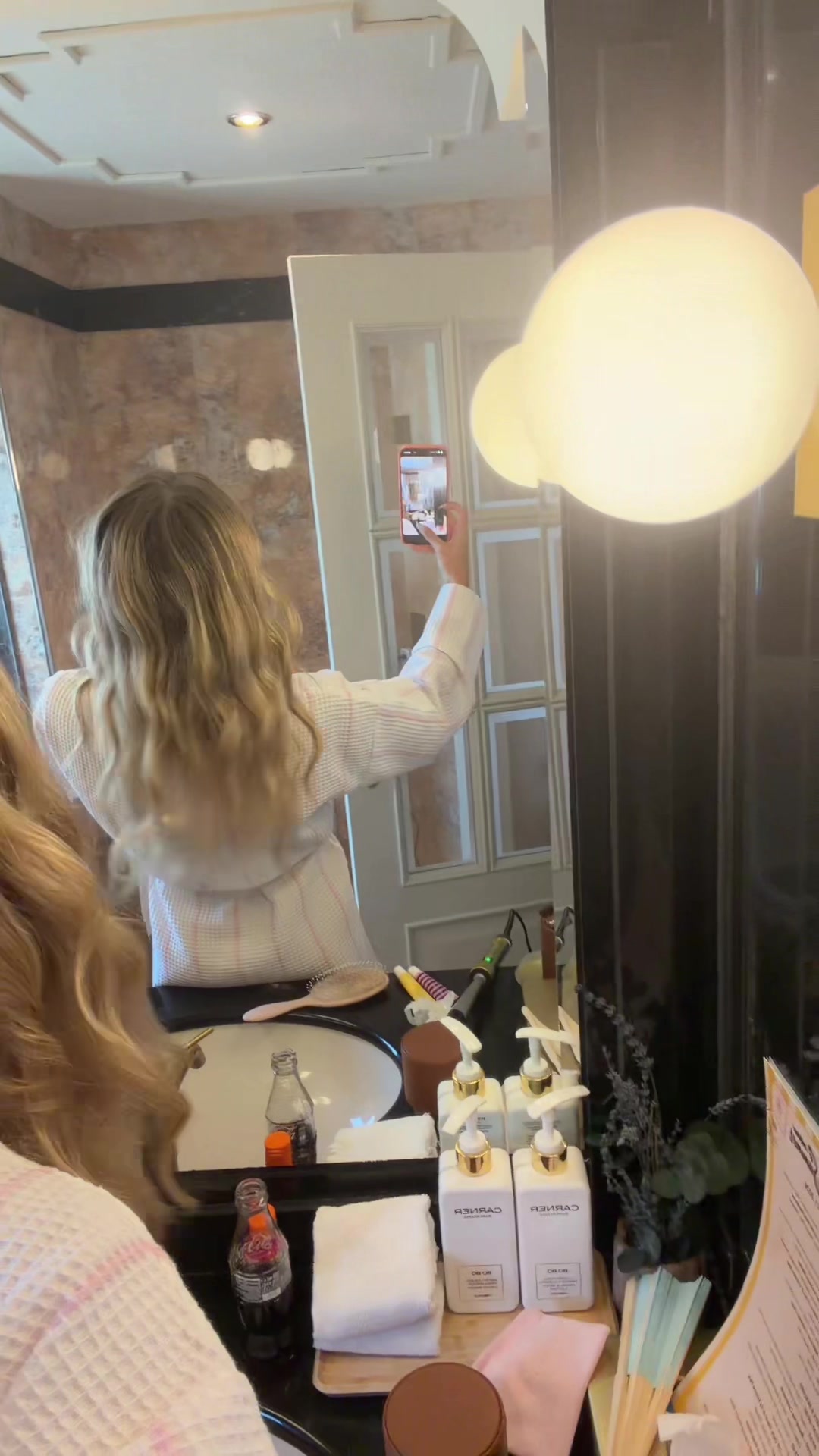 @khlo