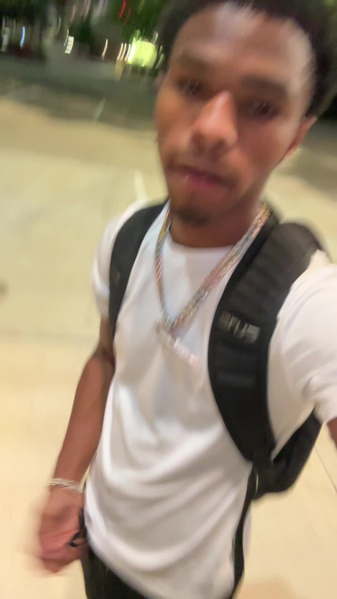 @🚶🏽♂️
