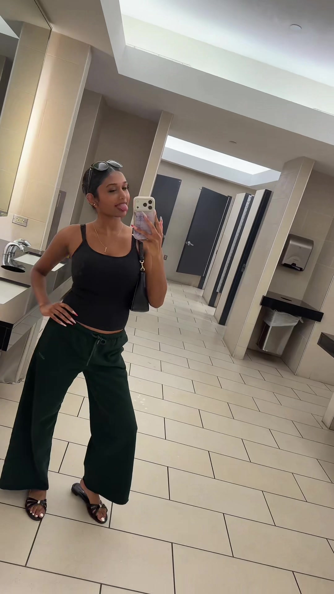 @aniiii.spammyy