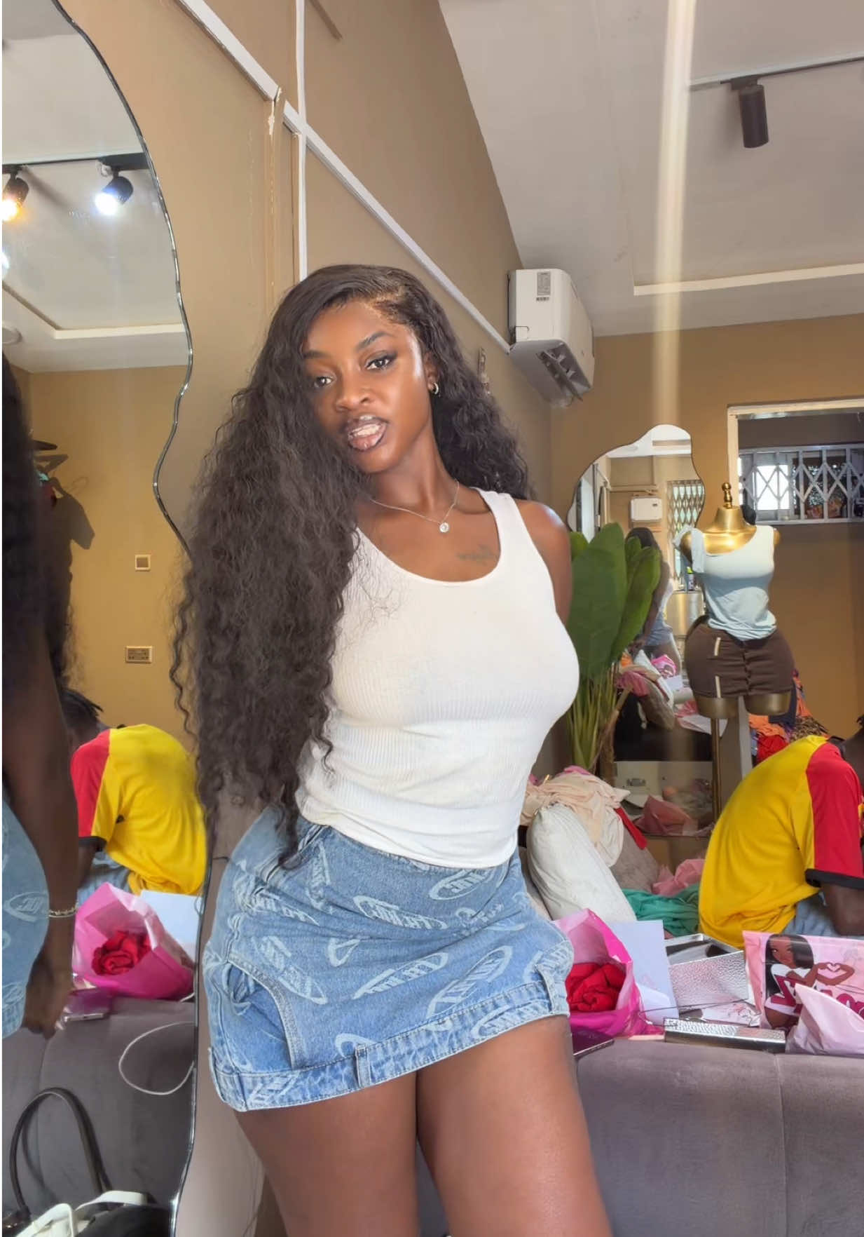 @Adjoa Tee💕