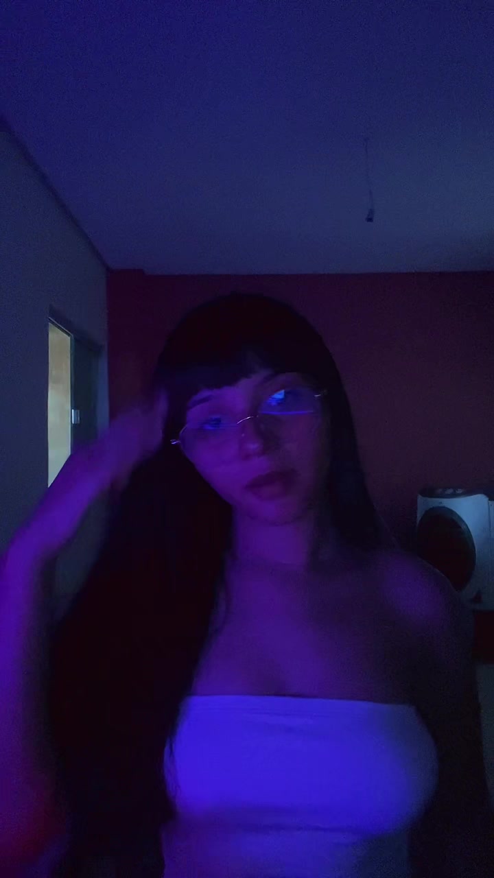 @annavoig