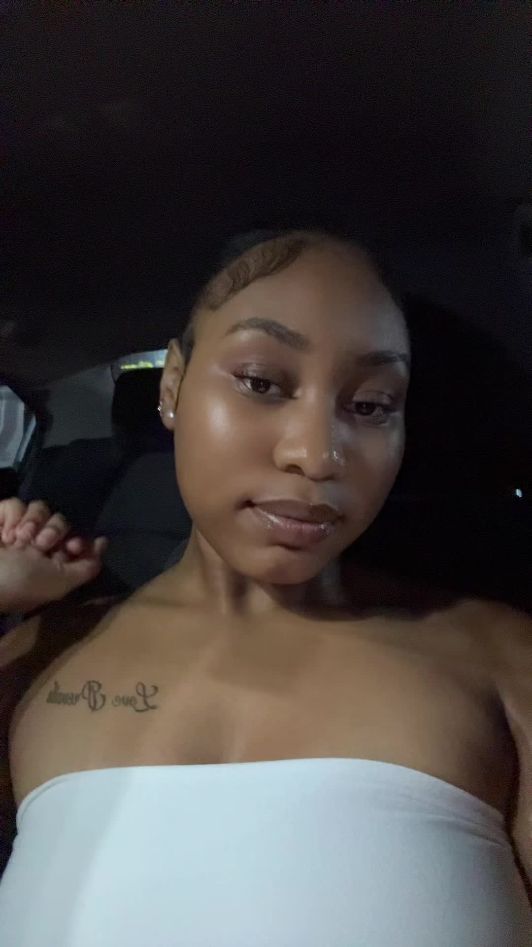 @Zari K