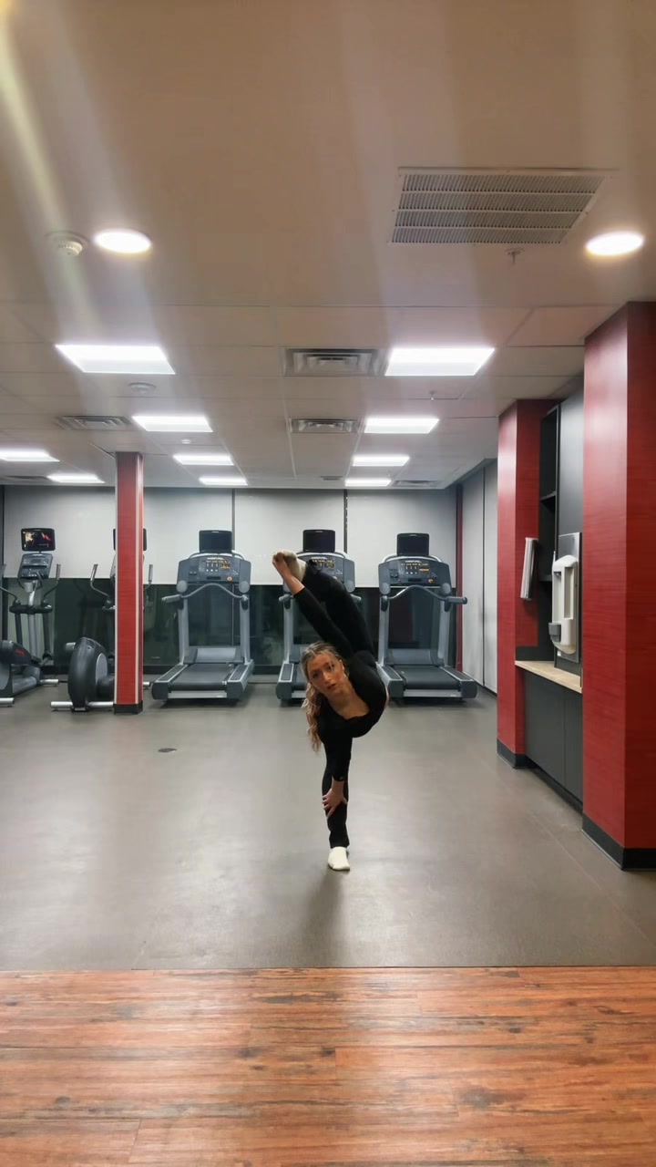@catherineclaytonn