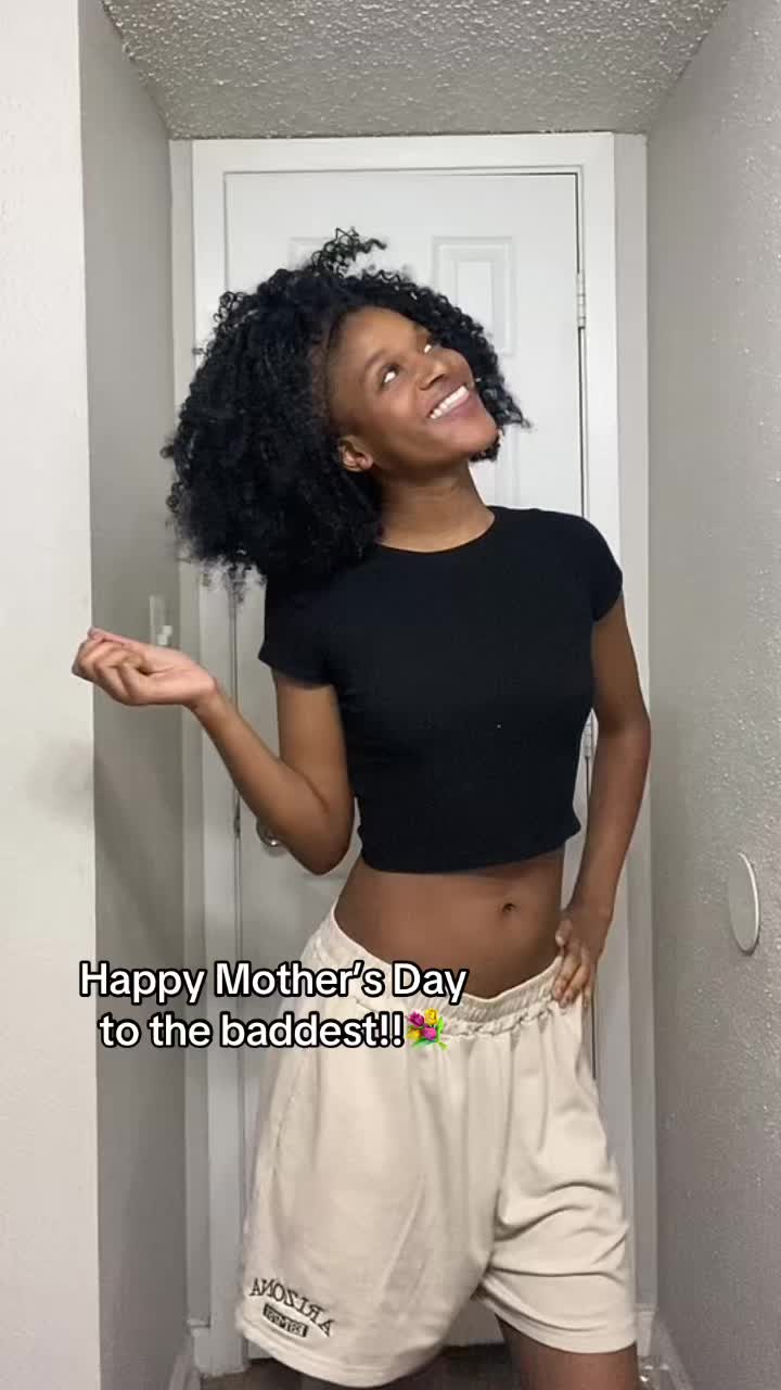 @LariahDeanne
