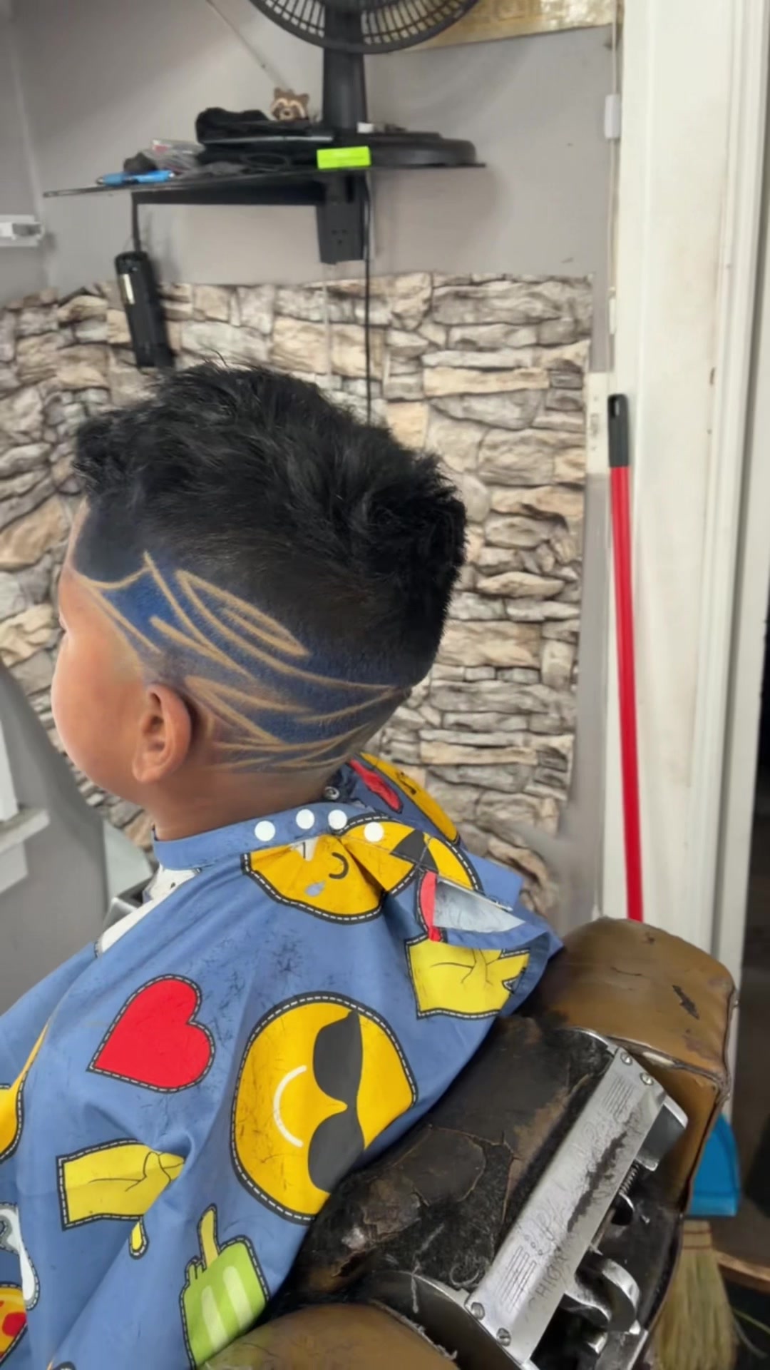 @Eric E-Cutz Smith