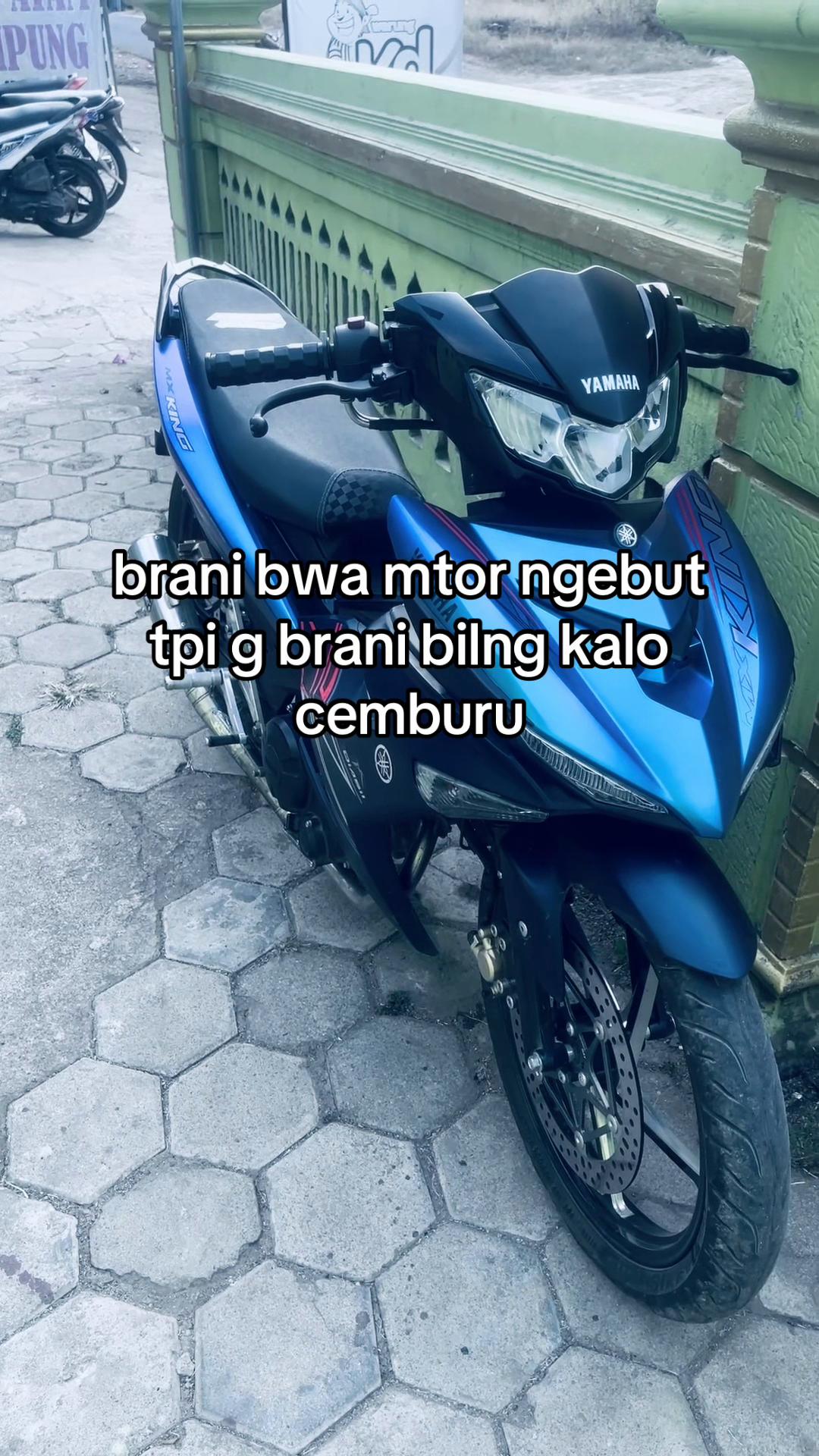 @A N D R E