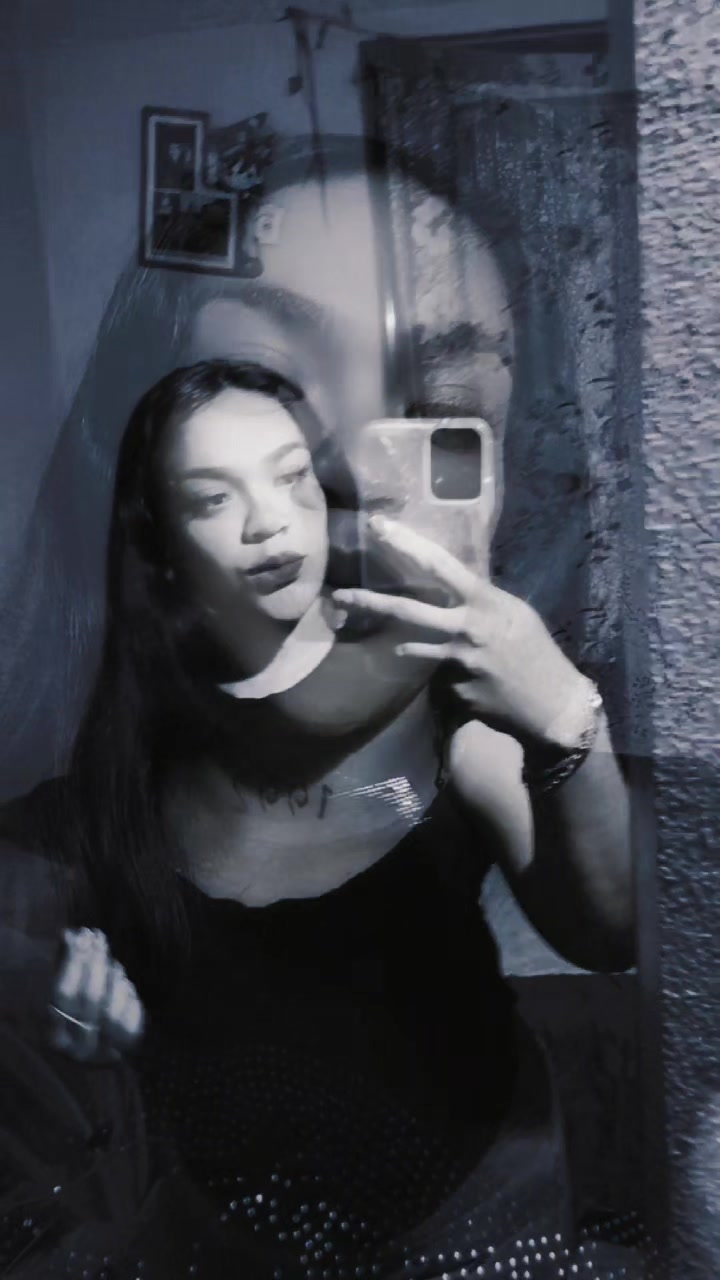 @🖤