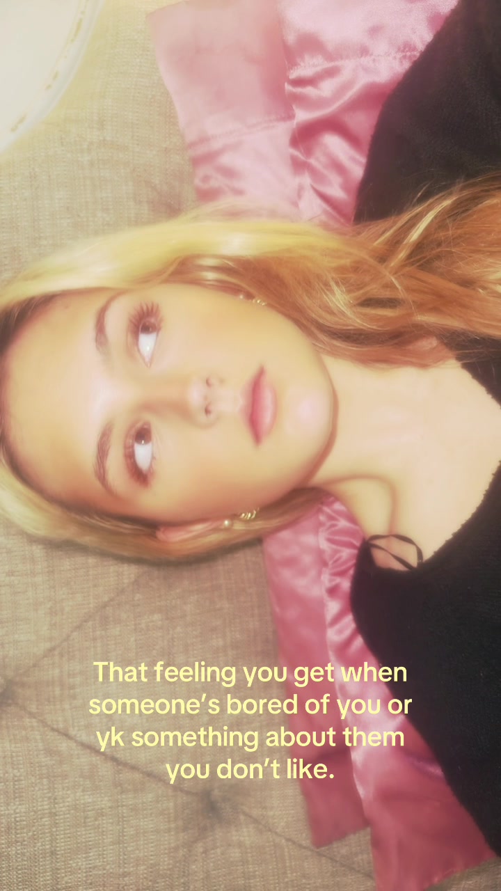 @Chloe🪽🦢