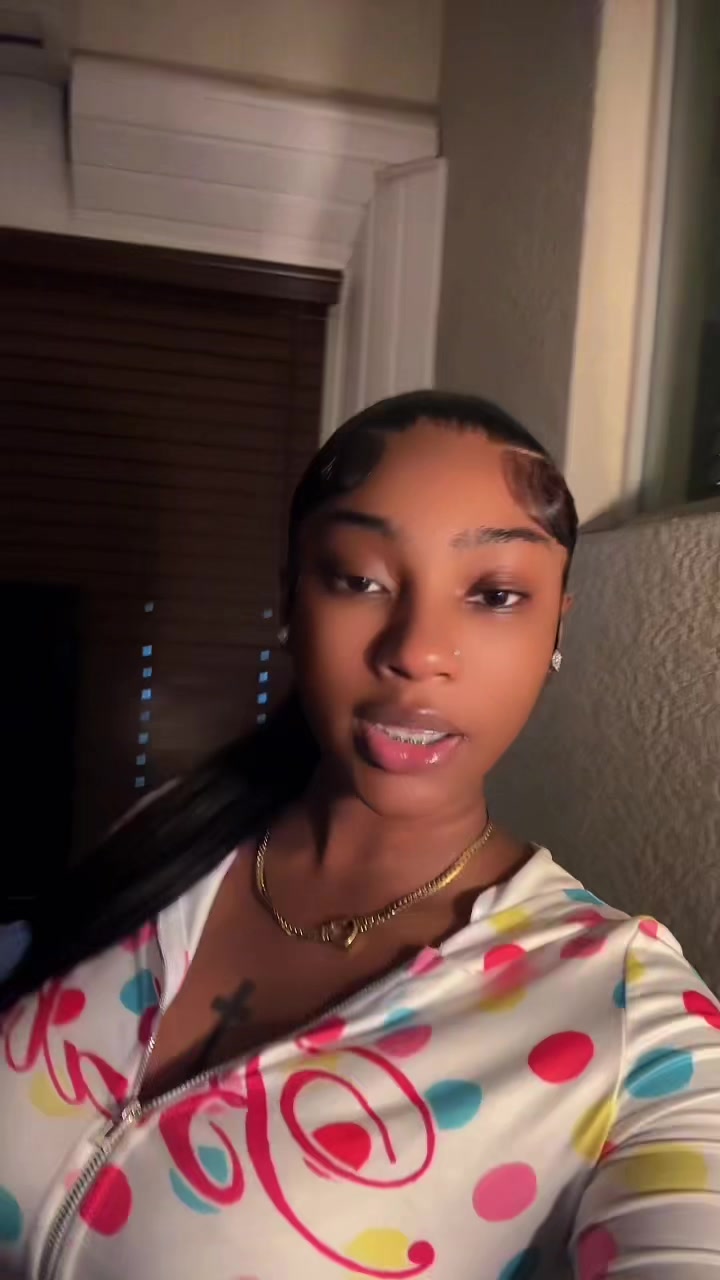 @_.tayskiiho