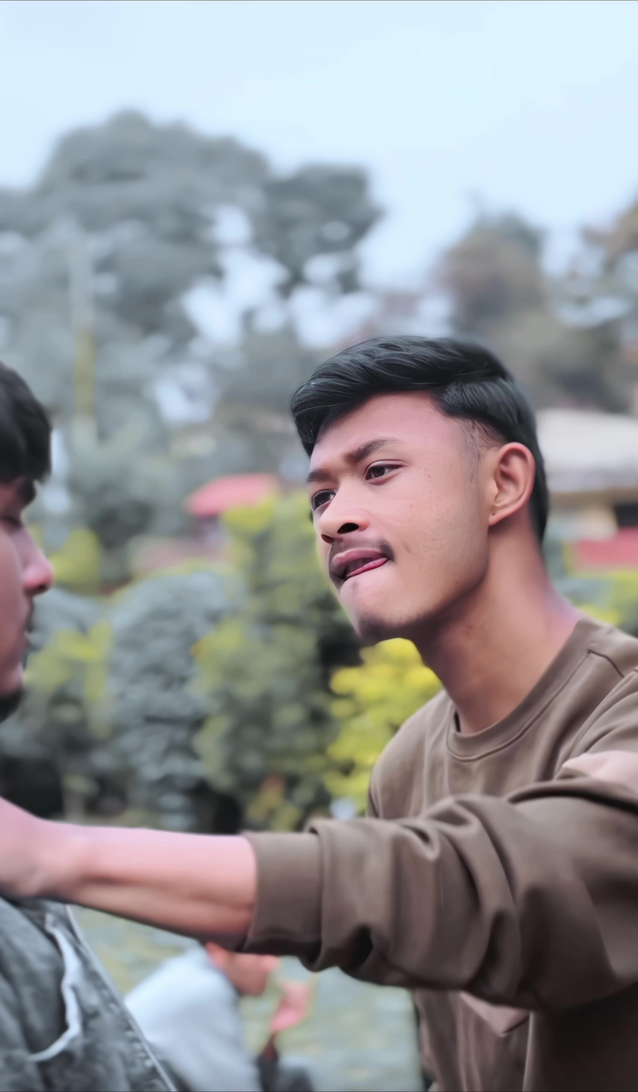 @MR_THAKURI☠️