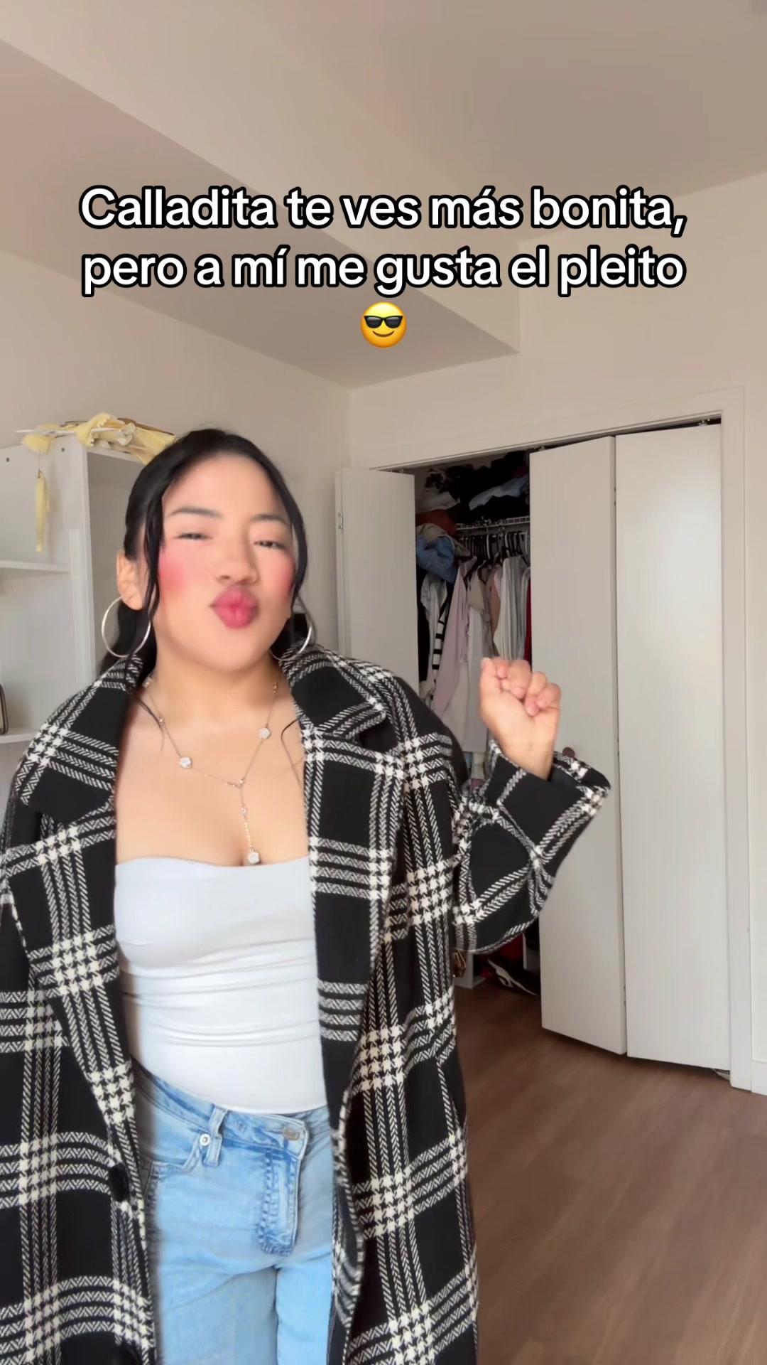 @elizabethjochola
