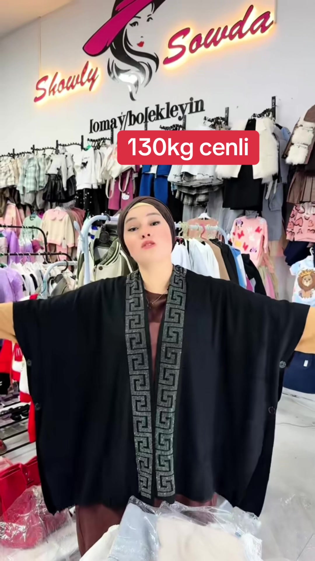 @ShowlySowda