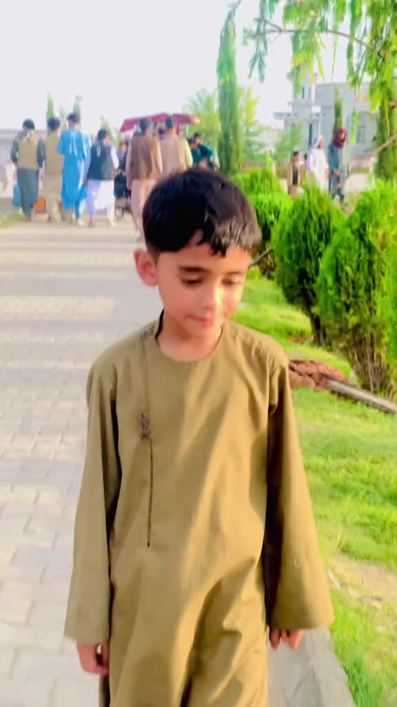 @👑SADIQ🇦🇫KHAN👑