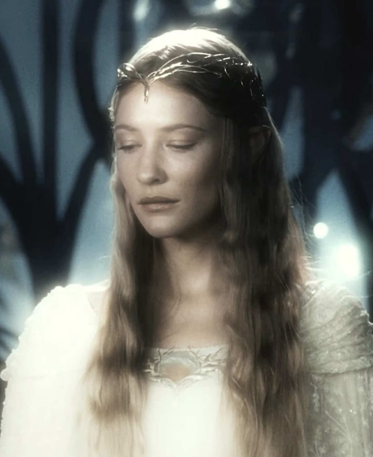 @⋆aurora 𝜗𝜚˚⋆